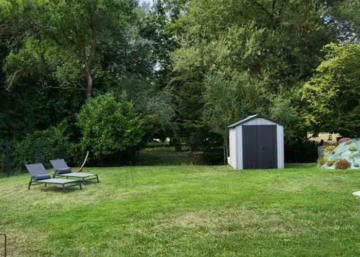 Pres Du Circuit Bed and Breakfast 3*